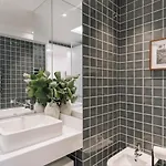 Efe - 3 Bedrooms In Lapa * Lisboa